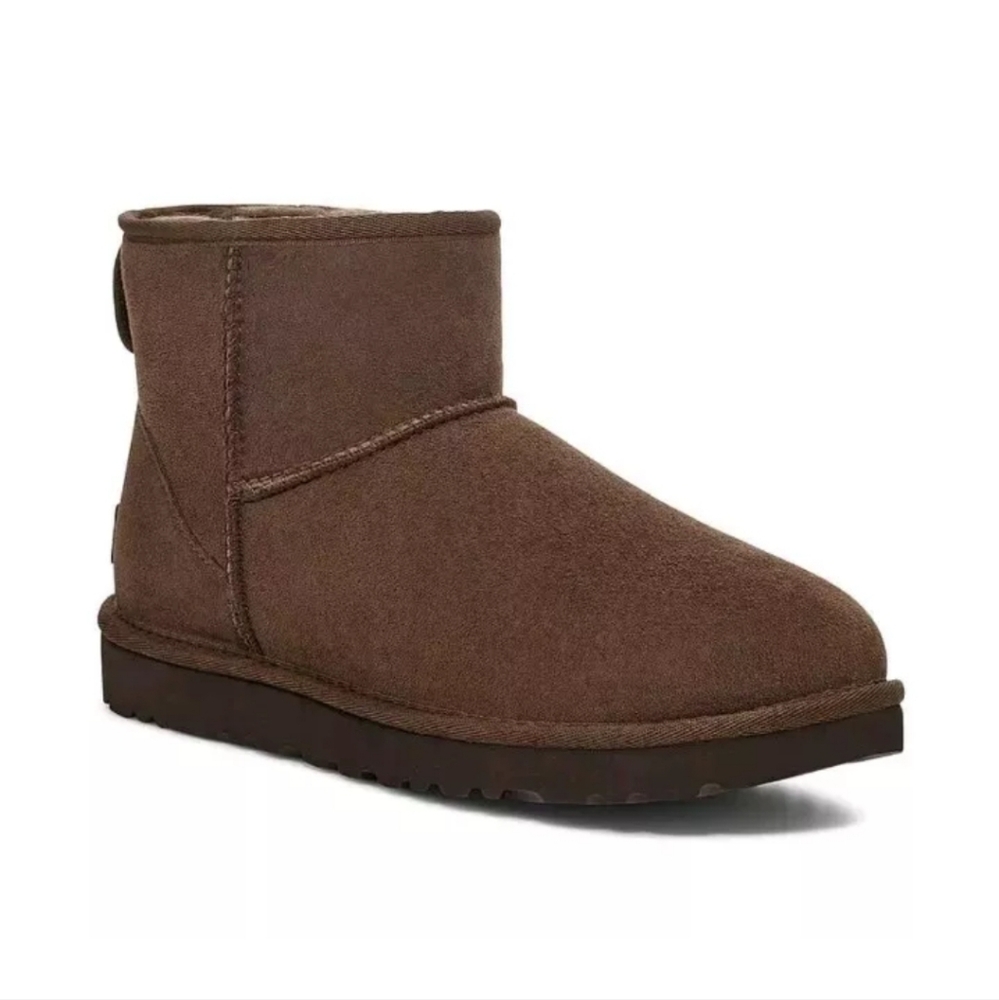 UGG CLASSIC BROWN MINI BOOT, SIZE 10